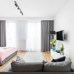 Slawinska 6 With Balcony By Renters Апартаменты