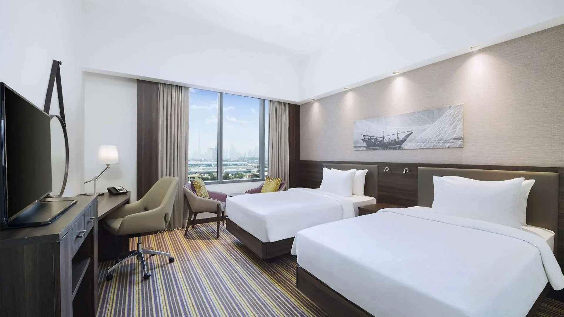 Hotel Hampton By Hilton Dubai Airport