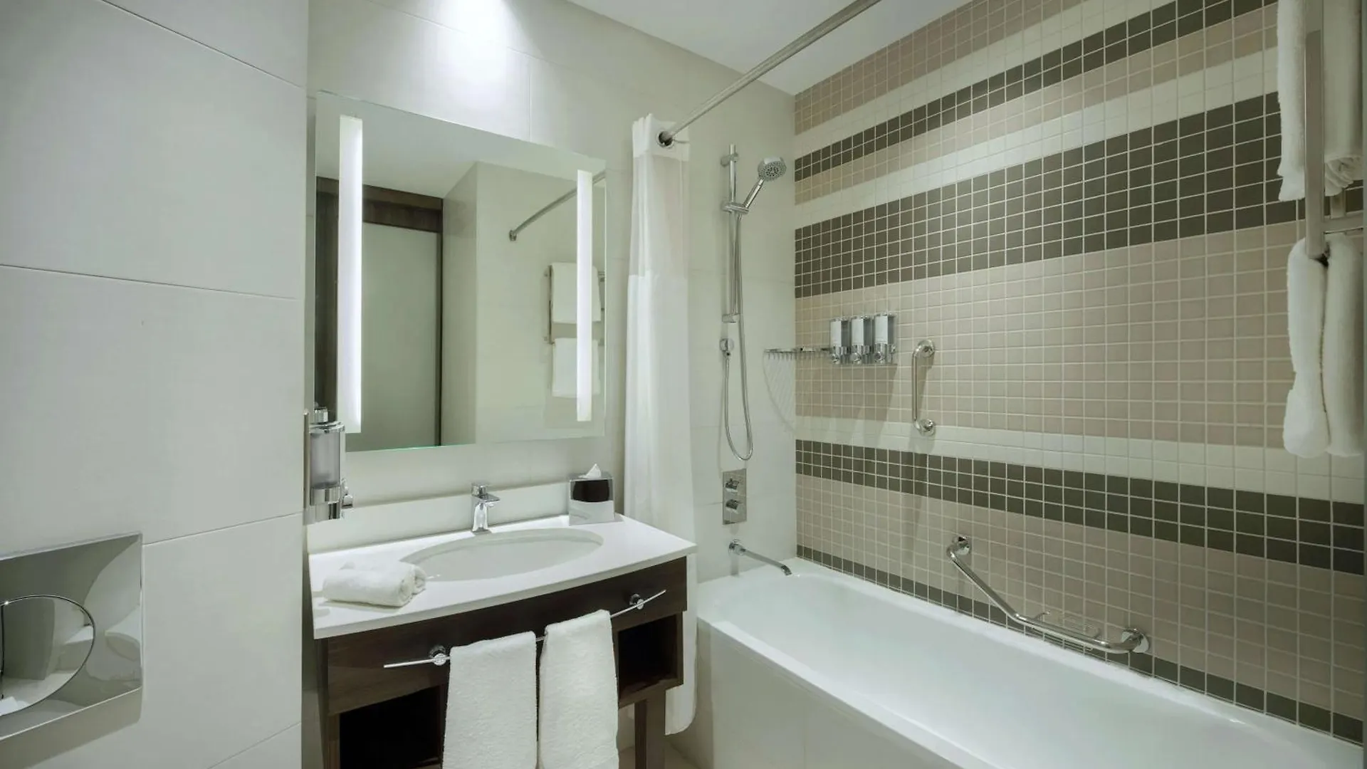Hotel Hampton By Hilton Dubai Airport Emirati Arabi Uniti