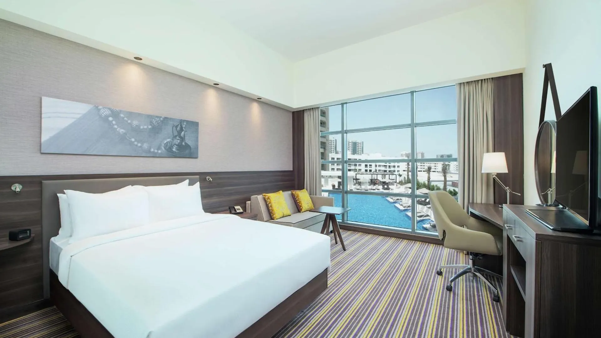 Hotel Hampton By Hilton Dubai Airport