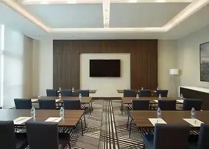 Hotel Hampton By Hilton Dubai Airport